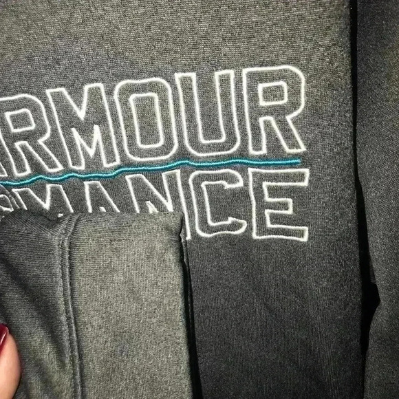 WOMENS UNDER ARMOUR PULLOVER HOODIE SIZE SMALL - Picture 4 of 8